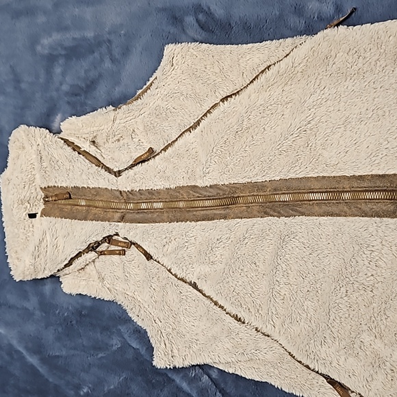 Kühl Flight Vest Sherpa Hooded Stone Size XL EUC - Picture 1 of 5